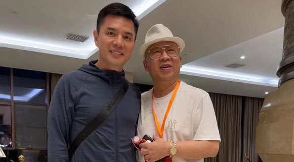 董事長(zhǎng)與中央電視臺(tái)主持人趙普合影！